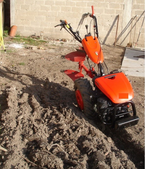 Motoculteur charrue à socle réversible 13CV 238KG